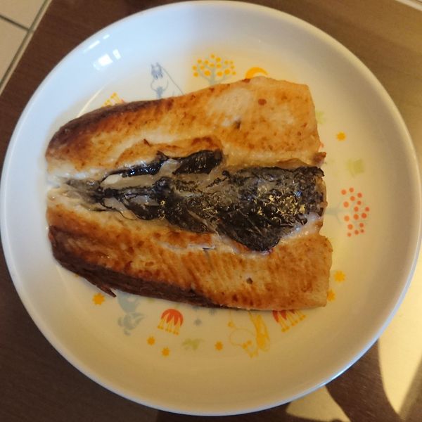 保證不噴油【香煎虱目魚肚】 : Lena Li一起做