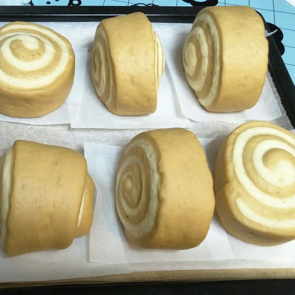 黑糖雙色饅頭：廖美智 一起做