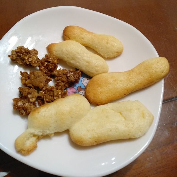 『寶寶食譜』無油手指餅乾(三種材料)：kcy1979 一起做