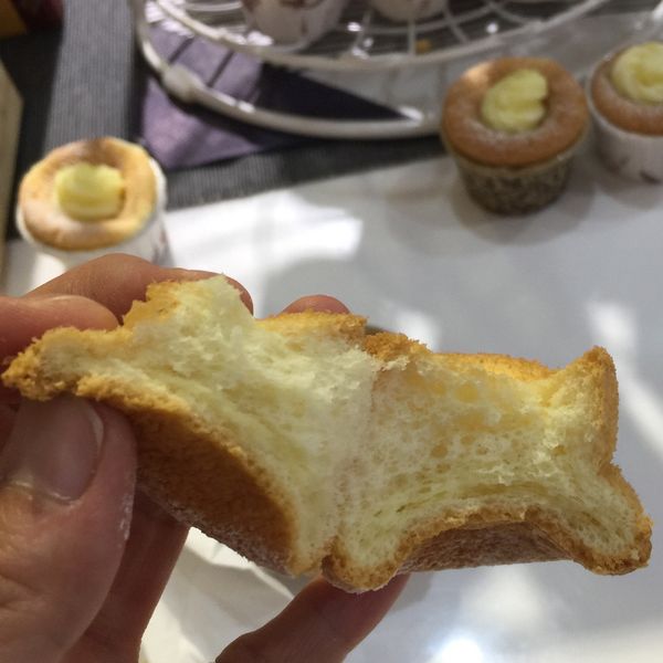 香草牛奶杯子蛋糕 : 餐桌上的小食光一起做