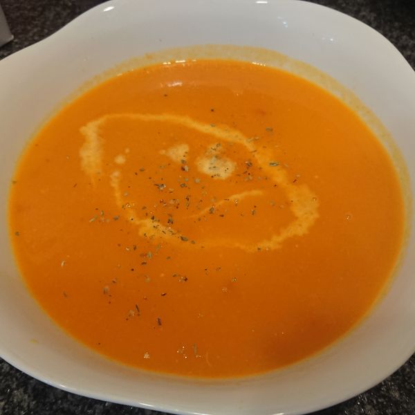 紅蘿蔔蕃茄洋蔥濃湯：王娟兒 一起做