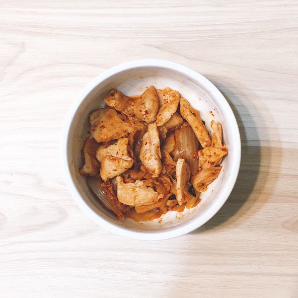 「泡菜炒雞肉🍗」：Vivian Lee 一起做