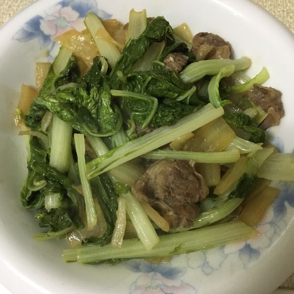 洋蔥炒小白菜。清甜爽口：孫蔓蔓 一起做