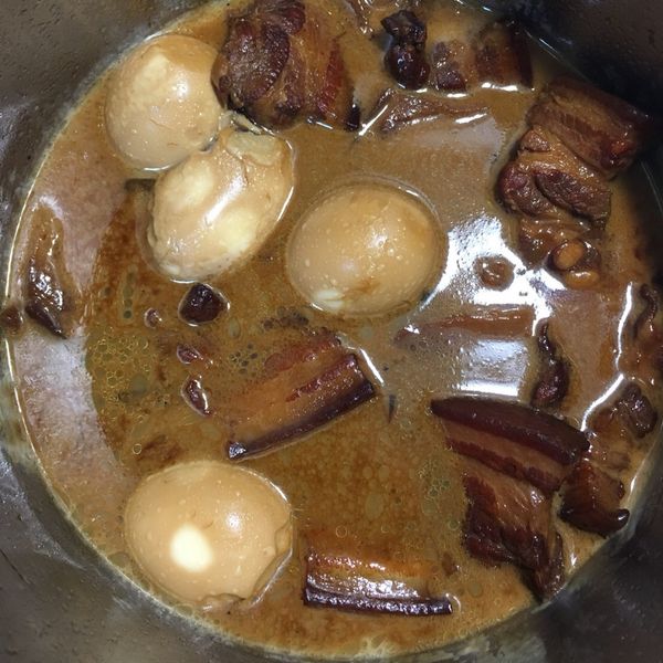 不加一滴水紅燒肉 : Pamela Huang一起做