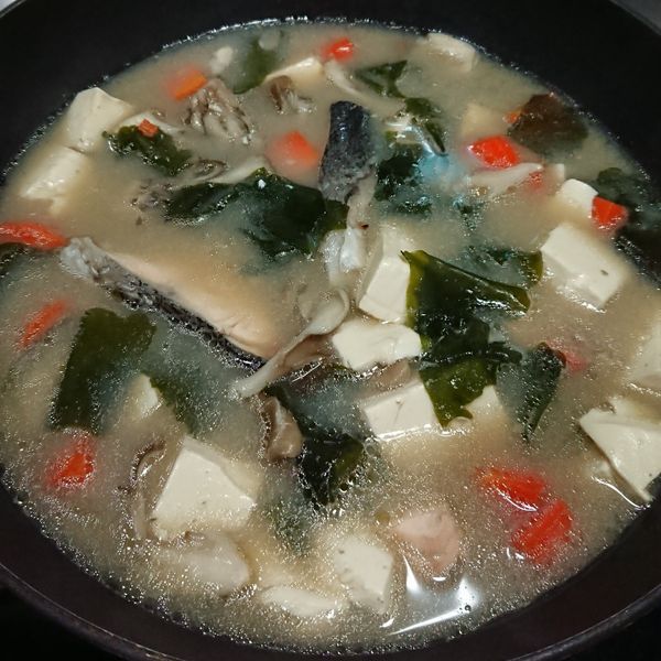 🐟鮭魚豆腐味噌湯：程小婷 一起做