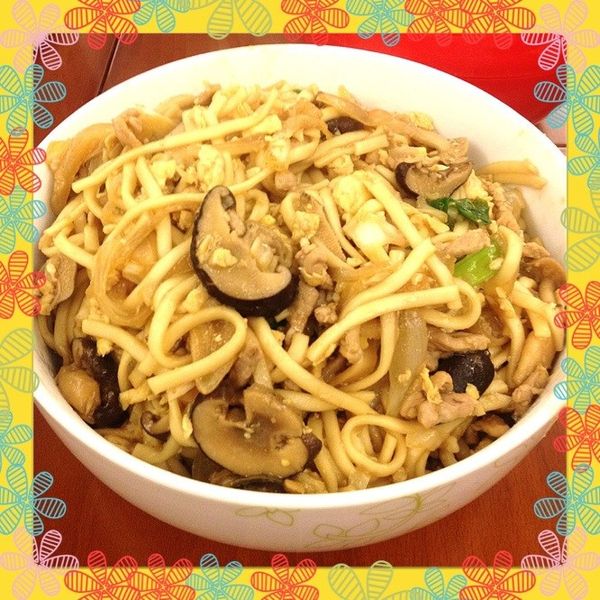 【小磨坊】家常炒麵：靜靜 一起做