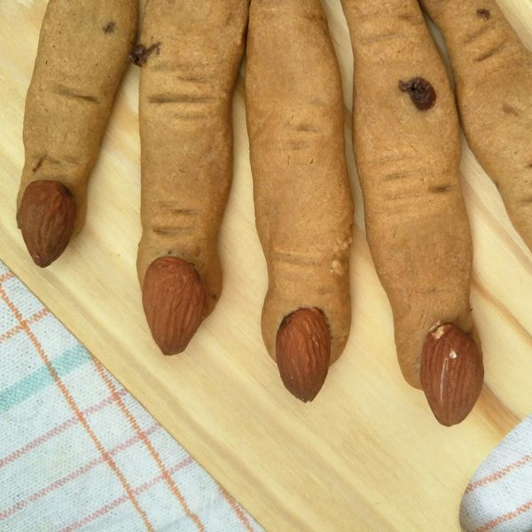 【萬聖節限定】巫婆手指餅乾：Cindy Chang 一起做