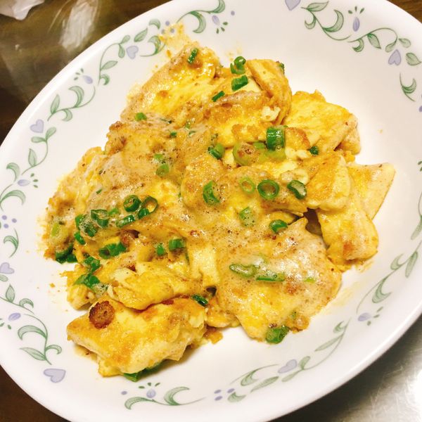 金沙豆腐~鹹香好下飯 : YYS一起做