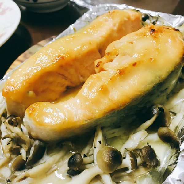 日式味噌烤鮭魚 : 薛薛一起做