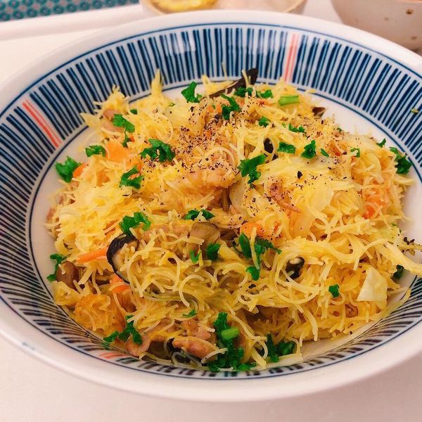 💛金瓜炒米粉💛：Brian Lee 一起做