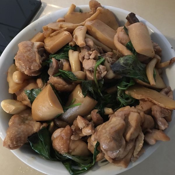 【厚生廚房】三杯杏鮑菇雞肉：Mei Lan Peng 一起做