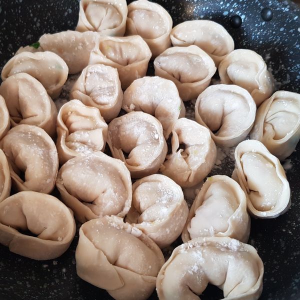 高麗菜豬肉水餃(簡單包法/餡料不出水) : 黃宇緹一起做