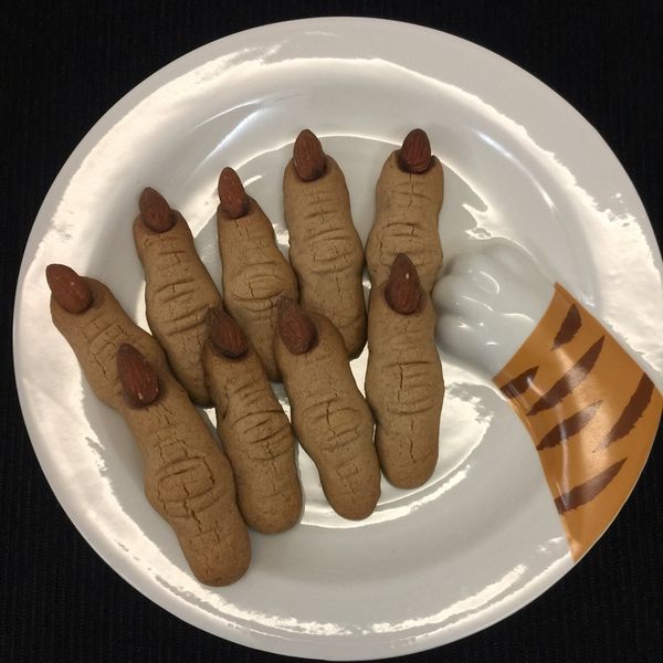 巫婆手指餅乾 Cookies:詹沛涵 一起做