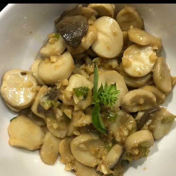 給新手超簡單「蒜香奶油杏鮑菇」✨ : Mimi一起做