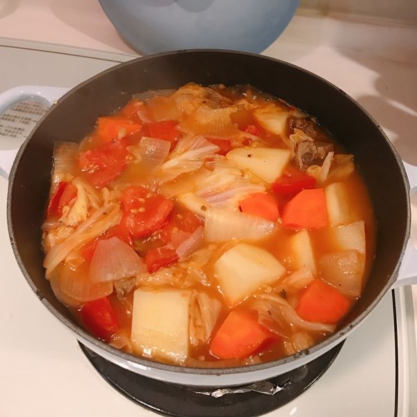義式蕃茄牛肉蔬菜湯(一鍋到底真方便!):吳展昀 一起做