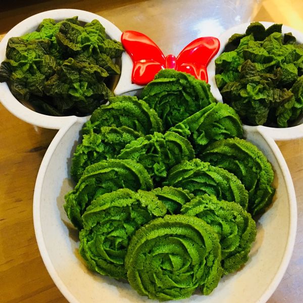 抹茶擠花奶油餅乾 : 余小豬一起做