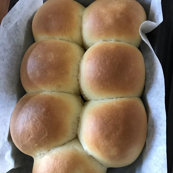 手揉香濃牛奶餐包：林語綺 一起做