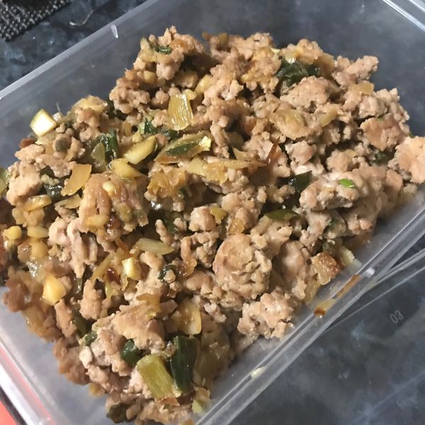 超下飯(下麵)的炒肉末 : 小小一起做