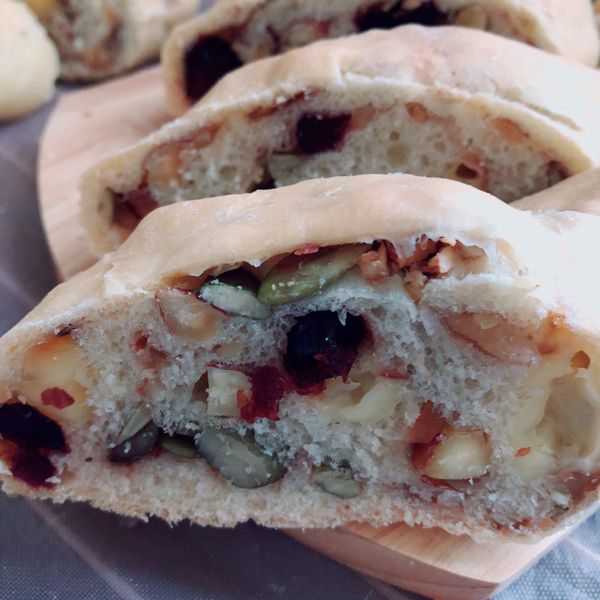 堅果乳酪麵包：張雅莉 一起做