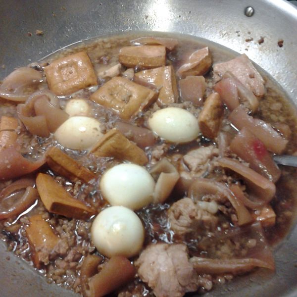 肉燥飯：Amy 一起做