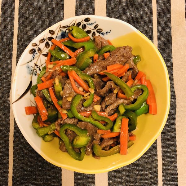 超簡單黑胡椒牛肉～新手必看！：Eliza Liu 一起做