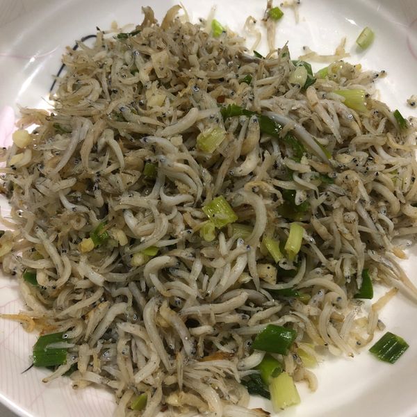 蒜香吻仔魚(月子料理)：楊小萍 一起做