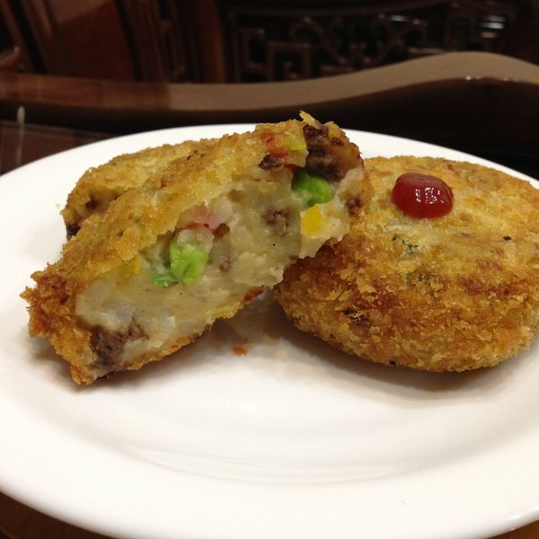 [ 廚房試做 ]  洋蔥牛肉可樂餅：許瑜伶 一起做