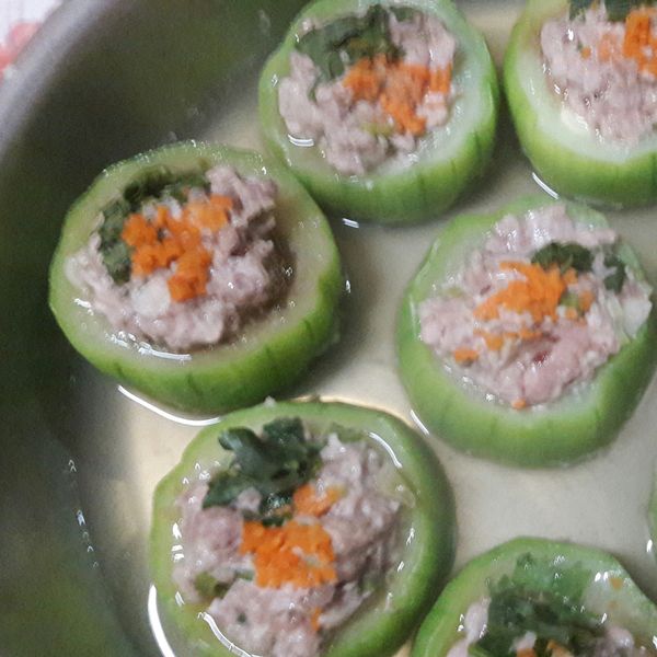 undefined：陳憶臻 一起做