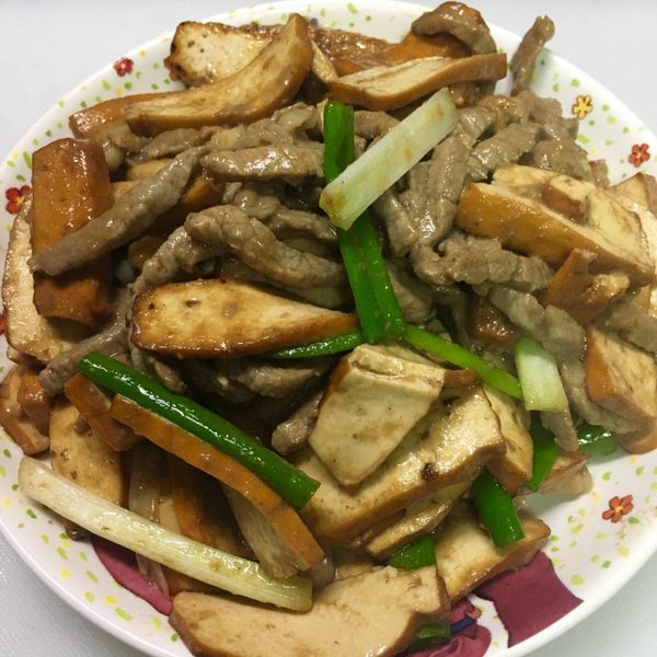 辣炒牛肉干絲：Mina Juan 一起做