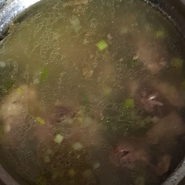 蔥雞湯：YiiHan Hung 一起做