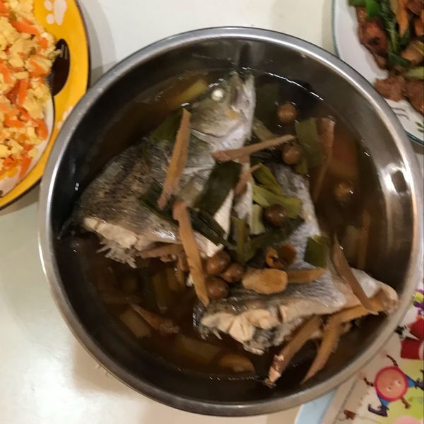 樹子蒸鱸魚:Vivi Li 一起做