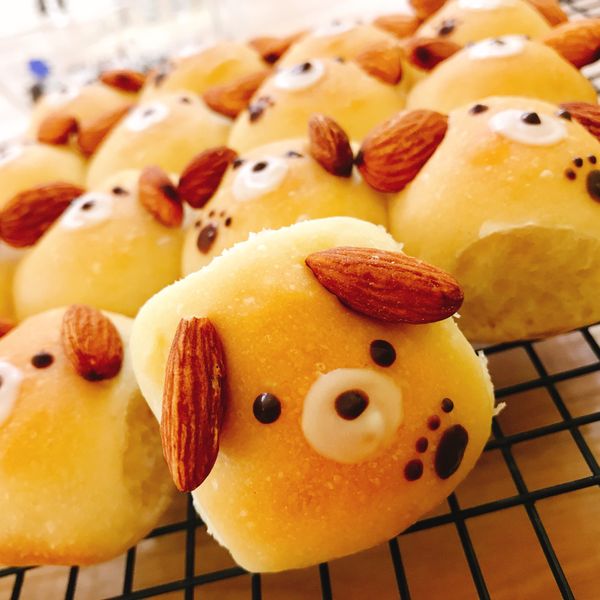 狗狗造型手撕麵包：勒弦 一起做