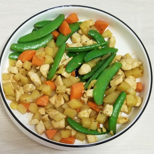 五色蔬雞肉丁：elise😸 一起做