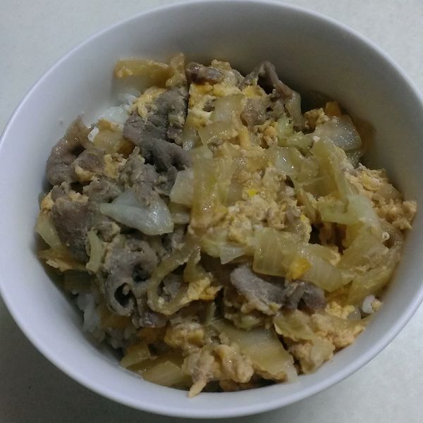 [得意的一天橄欖油]松阪豬丼飯：黃耗呆 一起做
