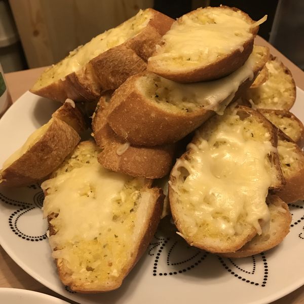 《焗牛油蒜蓉包》 : Misaki Ceci一起做