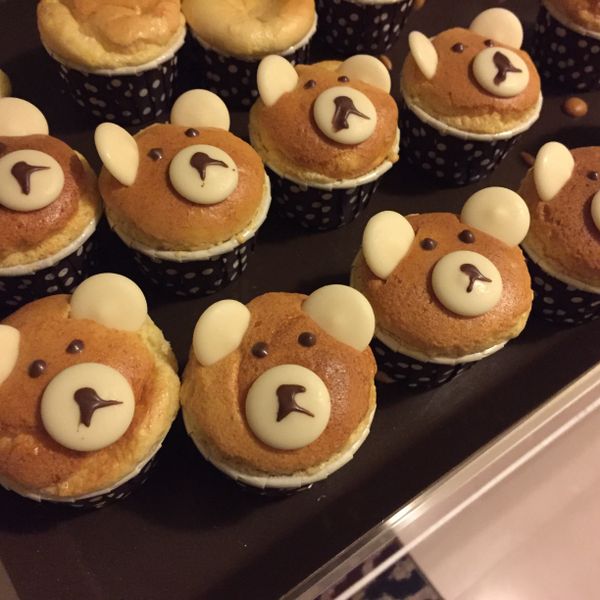 👩🍳小熊🐻原味杯子蛋糕:Amber Huang 一起做