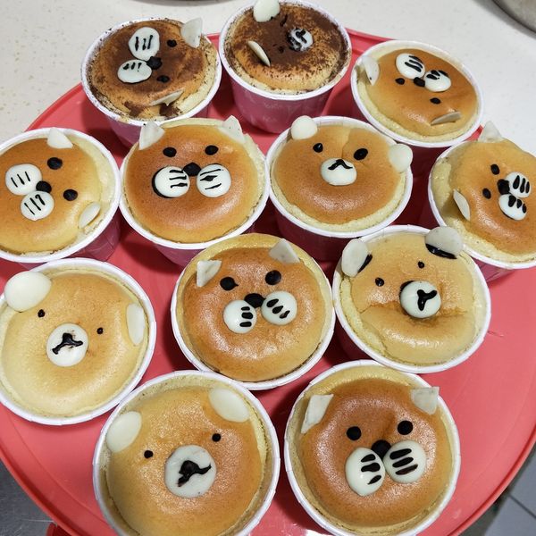 👩🍳小熊🐻原味杯子蛋糕:劉心怡 一起做