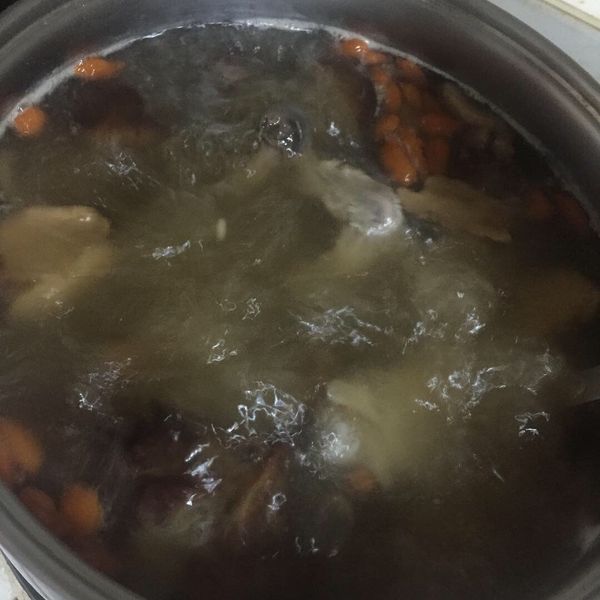 牛蒡燉雞湯 : 林家豪一起做