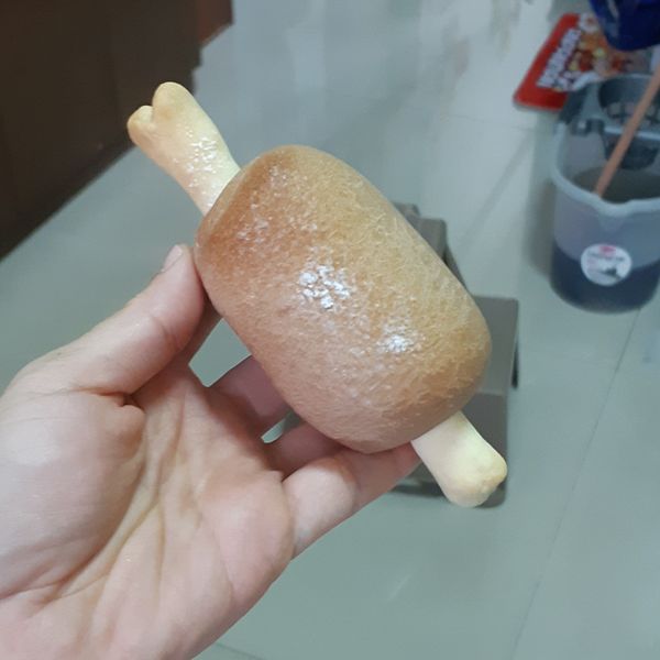 帶骨卡通肉 : 孟容孟容一起做