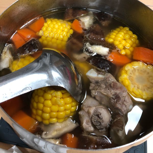 玉米蘿蔔排骨湯：Tsai Yuan Li 一起做