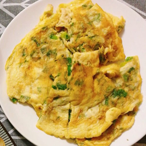 芹菜葉煎蛋：Kay Chen 一起做