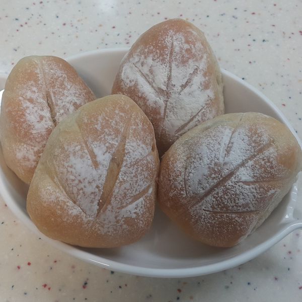 ♥我的手作料理♥ 歐式牛奶麵包:喵餓了=0= 一起做