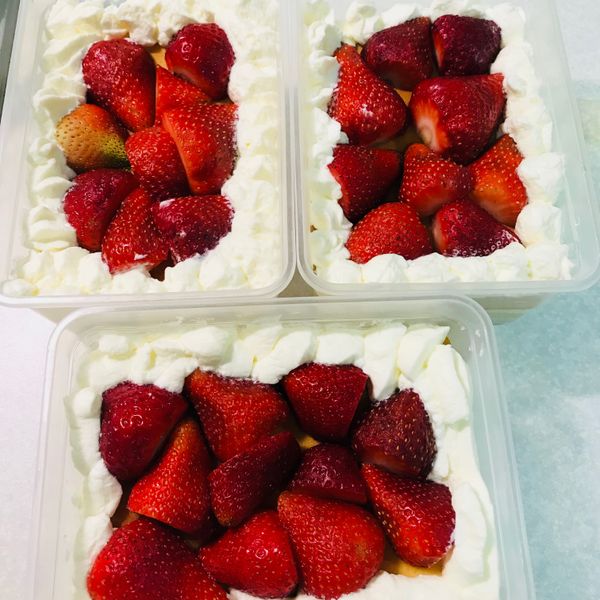 好市多草莓蛋糕：莊禎禎 一起做