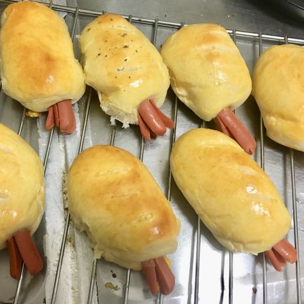 起司熱狗麵包:孫豬妹 一起做