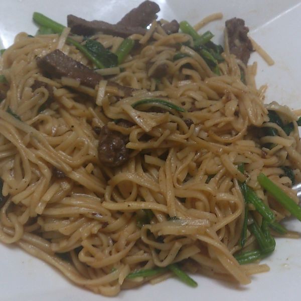 沙茶牛肉炒麵 : 王暐綸一起做