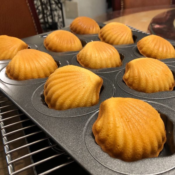 【影片】新手必學－檸檬瑪德蓮蛋糕：李文玲 一起做