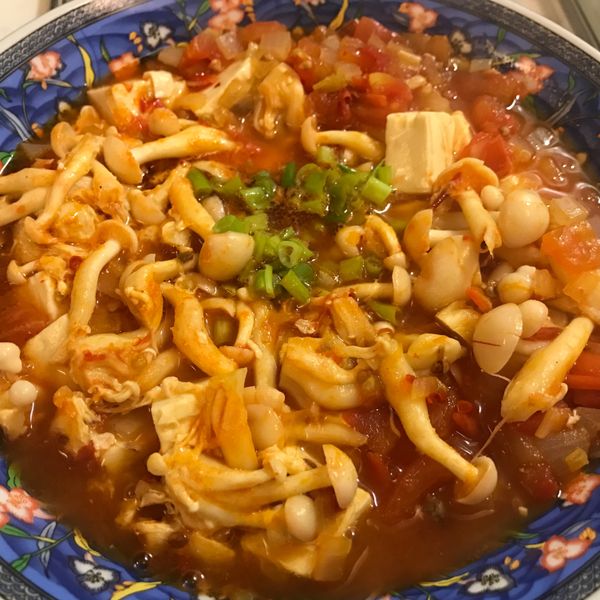 肥肥貓酸辣金針菇豆腐煲：陳芷淇 一起做