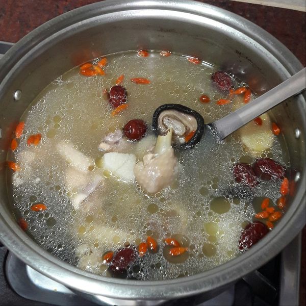 感冒雞湯😷山藥蒜頭雞湯 : 曾又青一起做