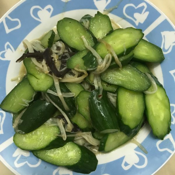 夏日黃瓜金針菇（便當菜） : Ke East一起做