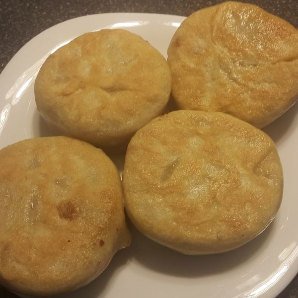 灌湯牛肉餡餅：喵餓了＝0＝ 一起做